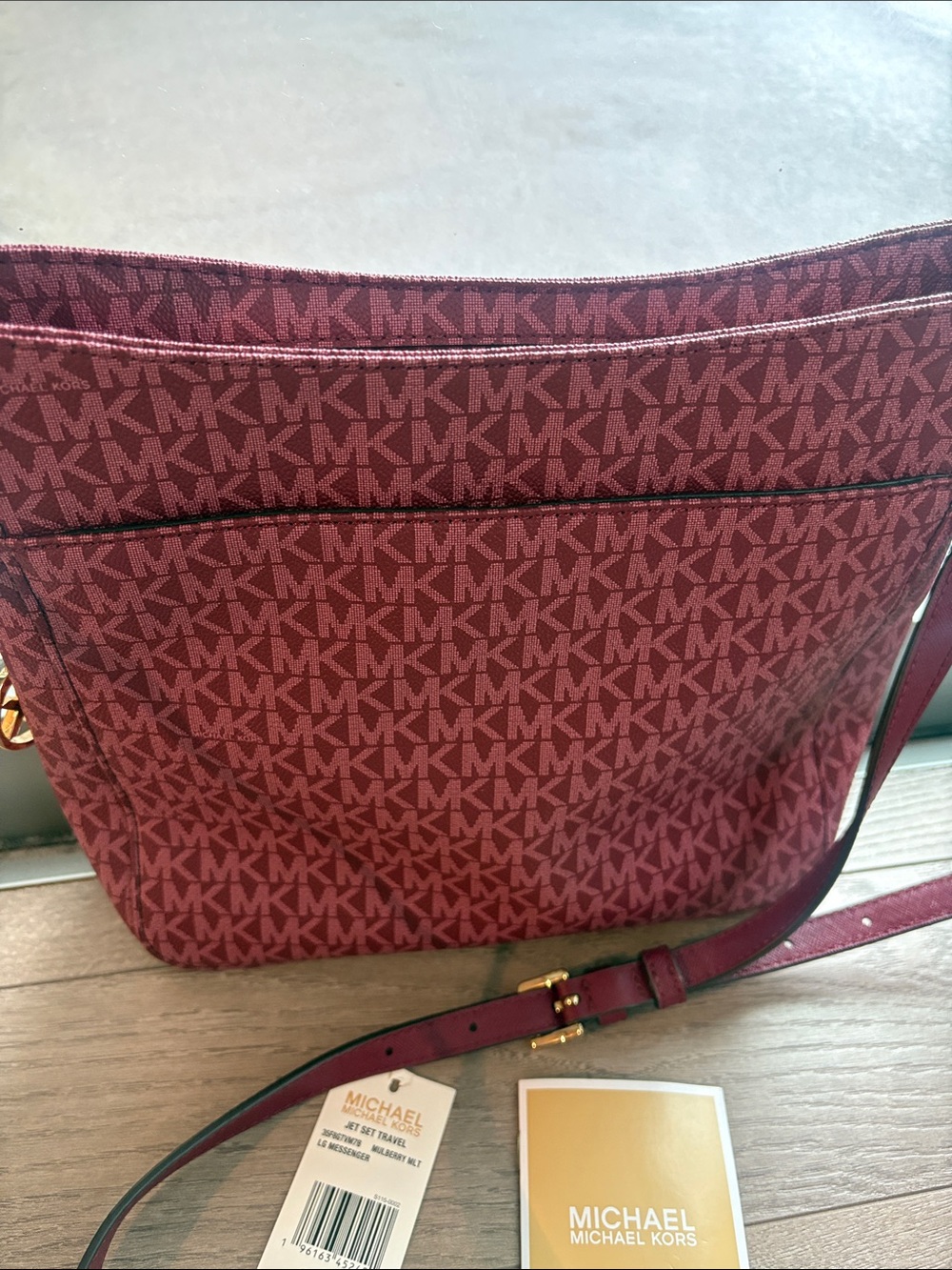 Michael Kors mulberry MK Signature Crossbody Bag with Gold Hardware - Picture 6 of 9